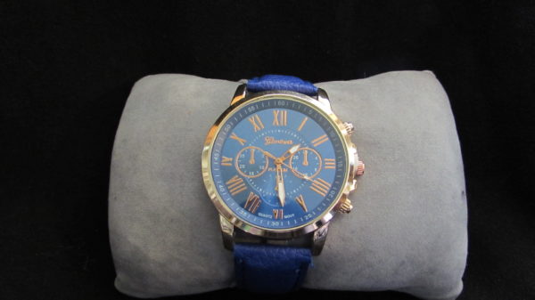 Woman's Geneva Watch - Image 19