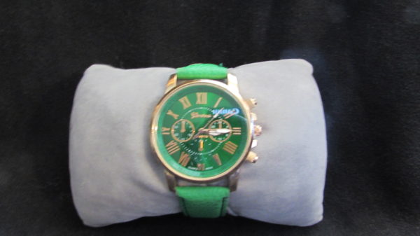 Woman's Geneva Watch - Image 23